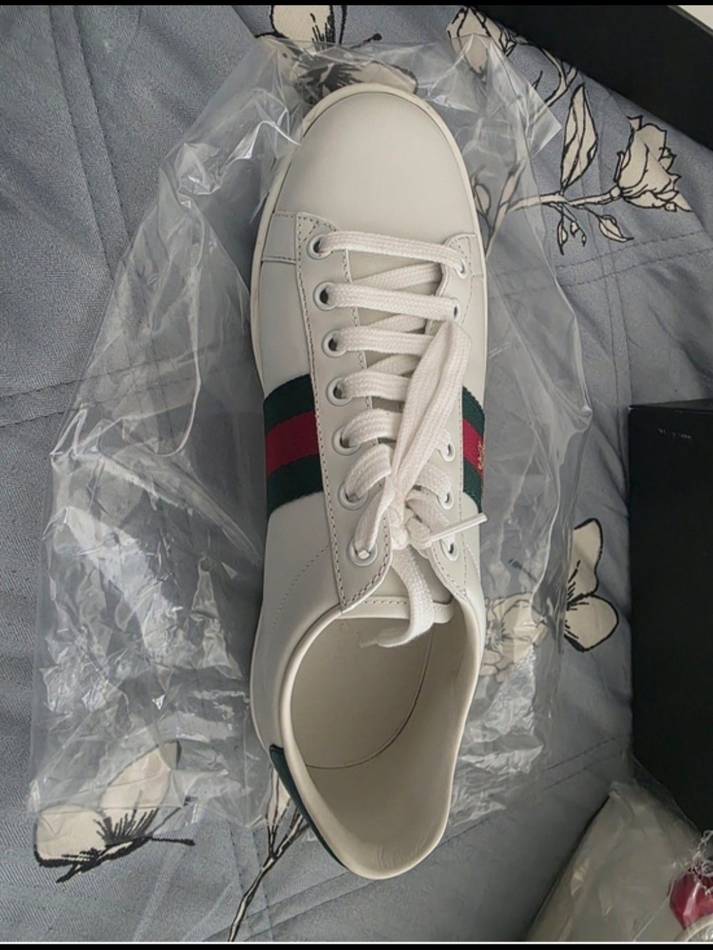 Gucci White Leather Sneakers with Red and Green Web & Gold Bee - Picture 2 of 4